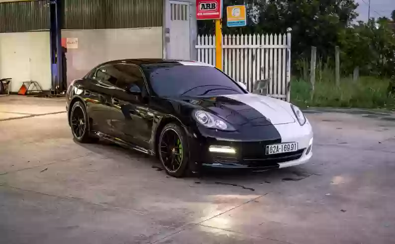 Đổi màu 49% cho siêu xe Porsche thể thao và sang trọng